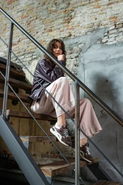 Piedi Nudi Sneakers Bruin Dames